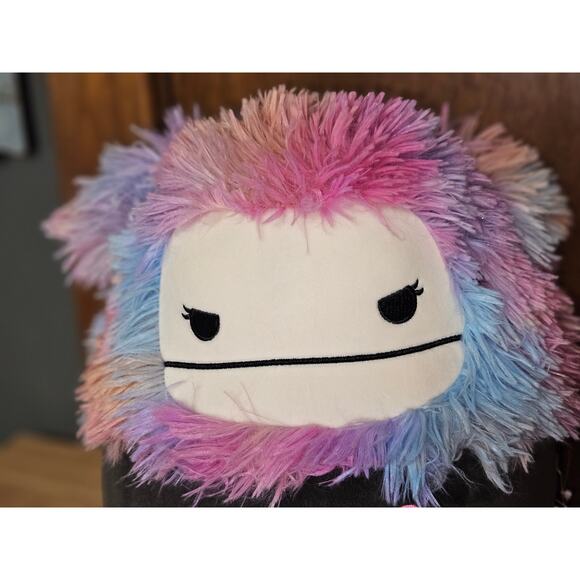 Squishmallows Frumpy the Bigfoot - Picture 4 of 5